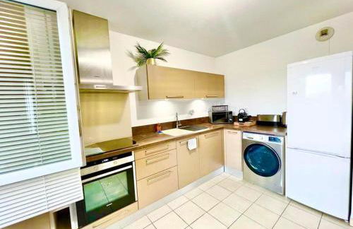 L'atelier Chic - Wifi fibre - Parking privée - Balcon - NETFLIX - Photo 13