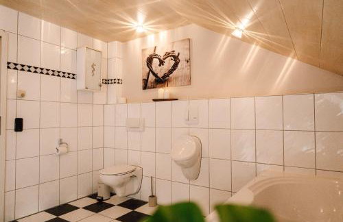 Zur alten Oelmuehle Wellness & Entertainment - Foto 80