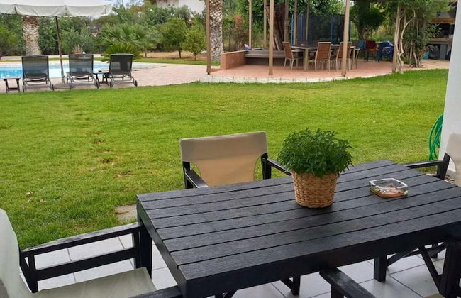 Kinetious Nisous in Kineta - Foto 4