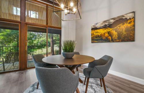 #1Condo Glacier Resort Pool Golf HotTub Sauna Gym - Foto 6