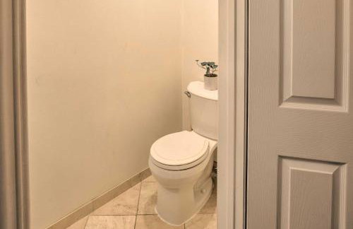 2 Mi to Griffith Park! Burbank Extended-Stay Condo - Foto 13