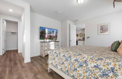 Happiest Home on Earth - Custom Pirate & Nature Bunks 8 King Suites Theater & Pool - Foto 73