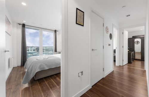 Waterfront Panorama – 2BR + Balcony, Near Stadium - Foto 16