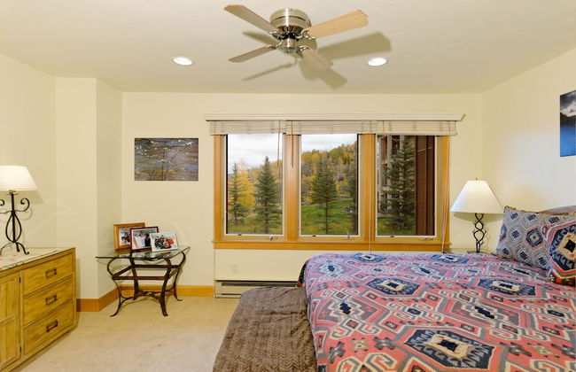 The Crestwood Condominiums - Foto 23