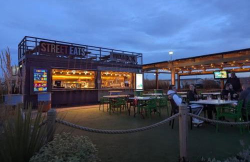 Hiba Luxury Lodge At Parkdean Cayton Bay Holiday Park - Foto 26