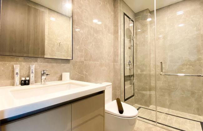 Elegant And Comfortable 1Br Apartment Arumaya Residence - Photo 17