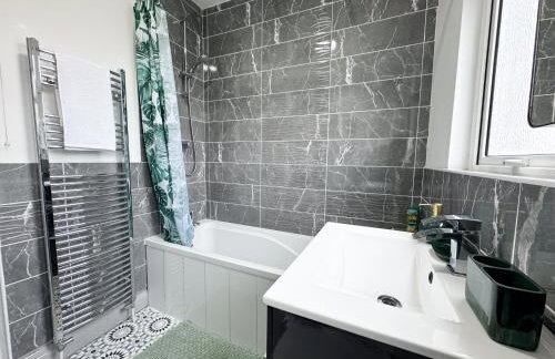 Hambledon House 4BR Entire Home - Foto 20