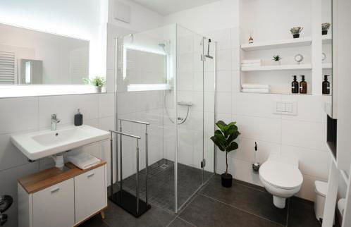 REITZ - Apartment I Zentrale Lage I Stellplatz I 55qm I 2 Zimmer I Küche I Bad I Terrasse - Foto 2