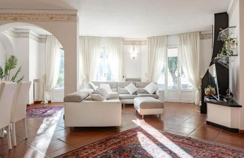 H11 [Villa Conchiglia] Piscina - Garage - Foto 17