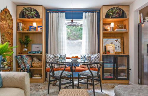 Charming Family Home Sleeps 8 near DC, Historic Old Town VA, & National Harbor - Foto 2