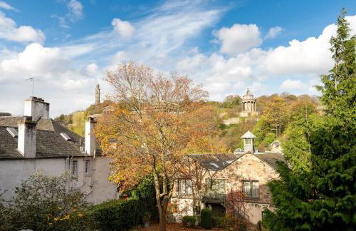 Royal Mile Retreat - Photo 33