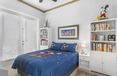 Luxurious 9BR Themed SE Facing Pool Hot Tub Theater Game Room BBQ 2 miles Disney - Foto 32