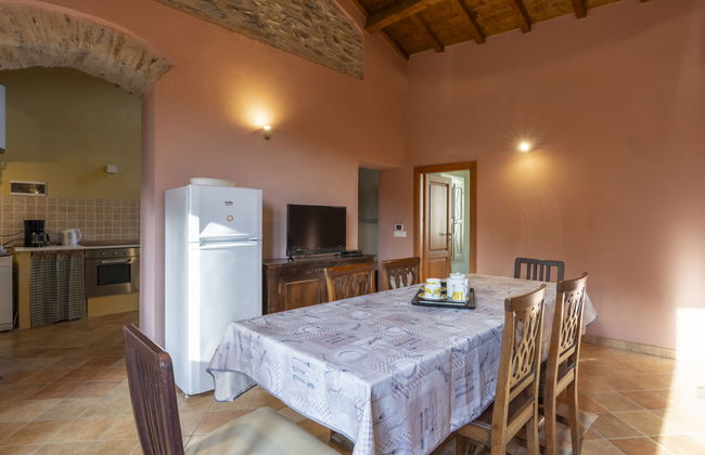 4 bedroom Apartment in Prelà with swimming pool and garden - Photo 14