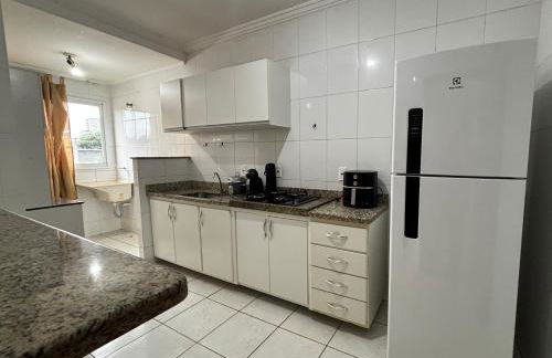 apartamento mobiliado 2 quartos com ótima localização - Foto 7