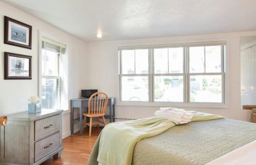 Gorgeous water views in the center of town - Foto 9