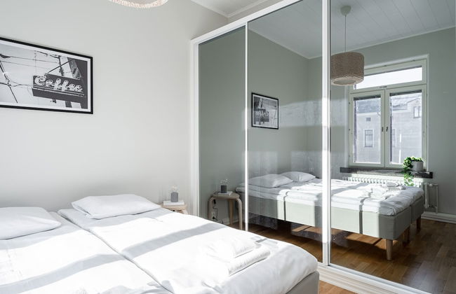 Main Square Renovated Apt, Sauna and Parking - Foto 4