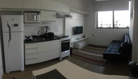 709- Apartamento Decorado Encantador, mobiliado, amplo, cozinha completa, Excelente localização no Rebouças - Foto 3
