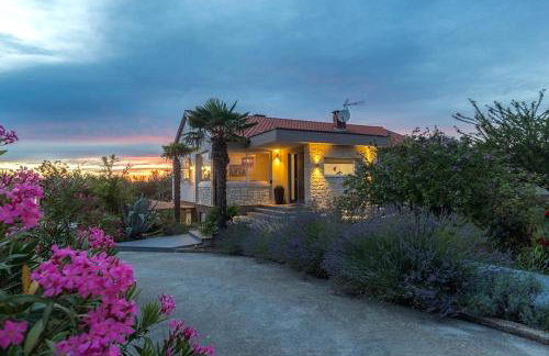 Villa Viktoria poll&garden view - Foto 4