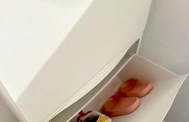 COZY Apartment 4 - Photo 8