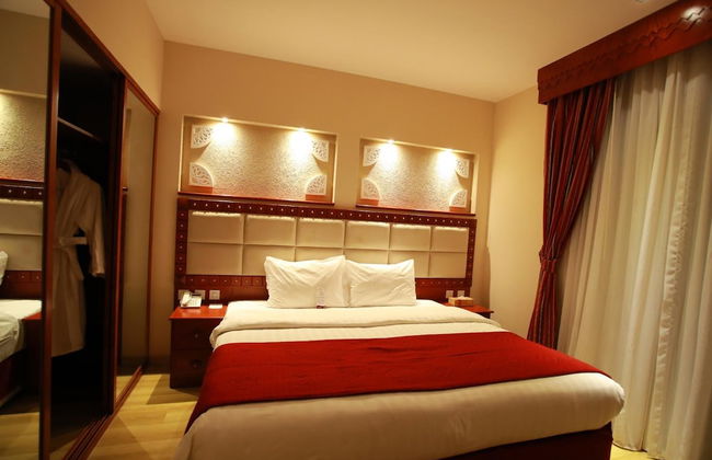 Al Liwan Suites Rawdat Al Khail - Foto 7