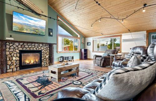 The Chalet - Spacious 7 bedroom near Sugarloaf, on Snowmobile and UTV trails, Hiking, Golf and Flagstaff Lake across the street - Foto 61