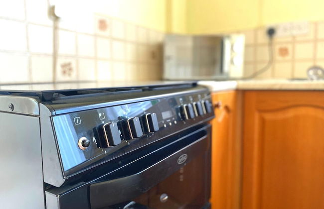 Bright and Spacious 4 Bedroom Home - Foto 13