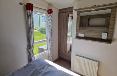 Sea Breeze Retreat 2 Bedroom Pet Friendly Caravan in Clarach Bay - Foto 23