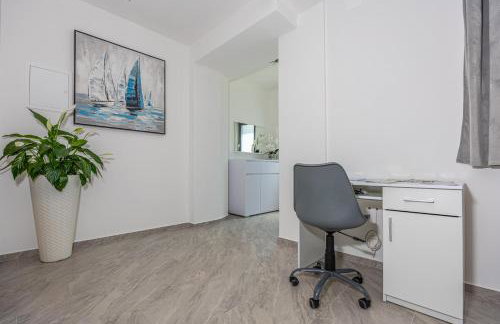 VILLA NINA MALINSKA 150m FROM THE BEACH, SWIMMING POOL - Foto 13