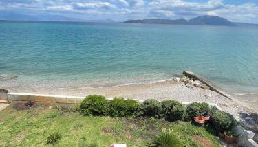 Stunning Beachfront Apartment Strátos - Foto 3