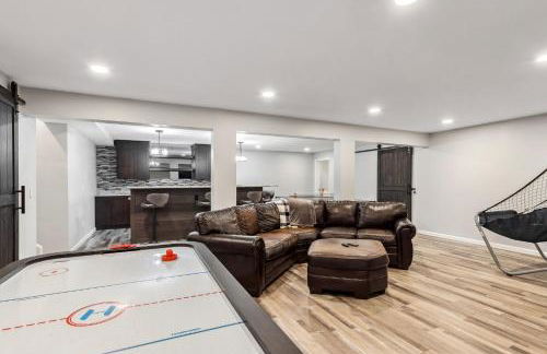 Great Group Getaway: Games Galore + Outdoor Oasis - Foto 18