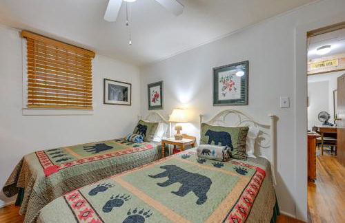 Fire Pit, Grill, and Views Cashiers Getaway! - Foto 18