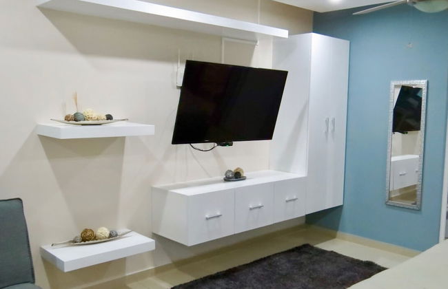 Palmarena Rooms and Residences - Long Stay Comfort with Parking, Sauna, Gym and Pool (Steps from 5th Avenue) - Foto 26