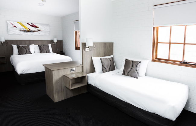 Bay Hotel Apartments - Photo 5