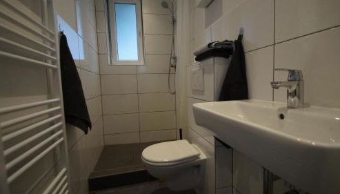 Ferienwohnung Best Apartments Leverkusen 2 - Foto 3, Shower