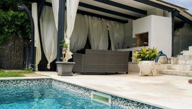 Luxury Apartment with Private Heated Pool - Foto 4