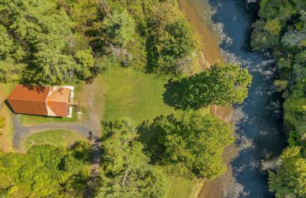 Retriever Beach - New River-frontage with Your Own Private Beach! Fire Pits - Games and More! - Foto 38