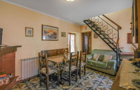 Nice Home In Azzano With Wifi - Foto 3