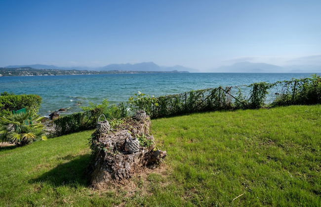 Charming Green and Blue Villa by Wonderful Italy - Photo 53