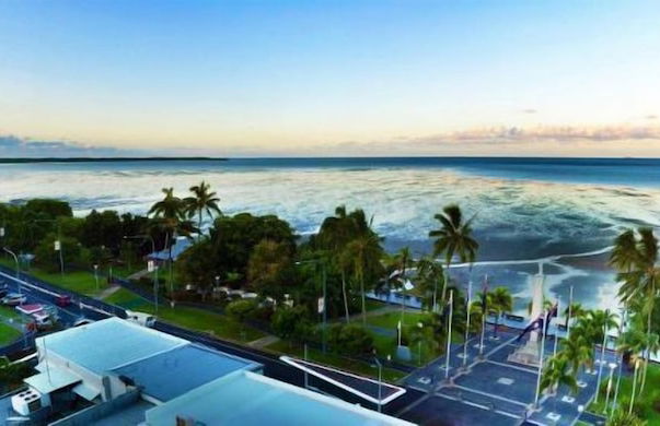 Cairns Apartment Esplanade Ocean Views - Foto 1