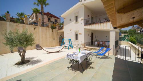 4 Bedroom Stunning Apartment In Ciotta - Foto 4