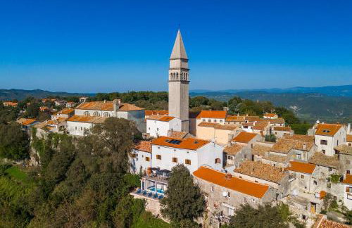 Modernes Apartment mit Panoramablick, Pool - inmitten von historischem Zentrum - Photo 37