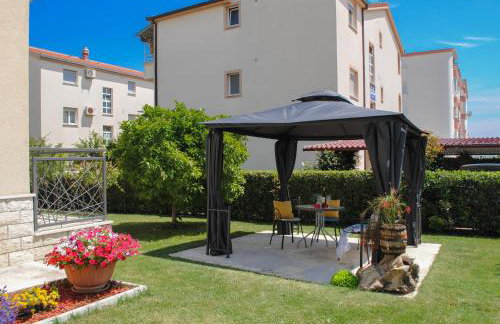 Cozy apartment with garden - Foto 35