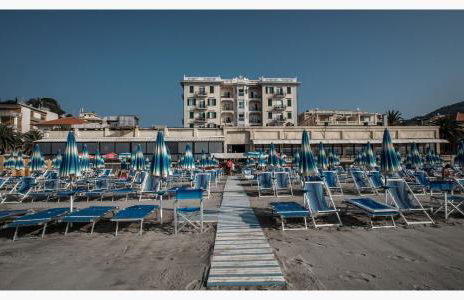 Lido Resort - Photo 42