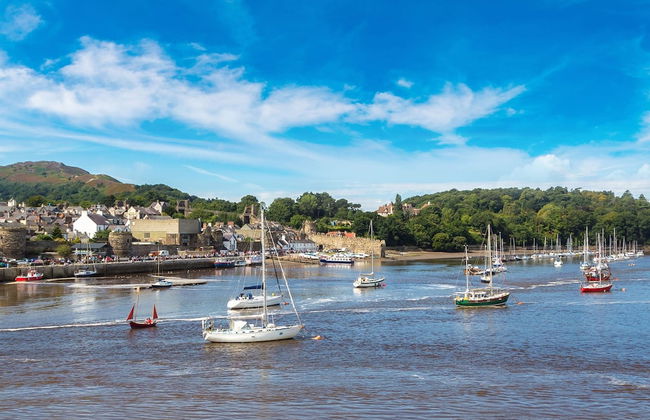 The Sailing Club - 6 Bedroom Hot Tub Town Centre - Photo 21