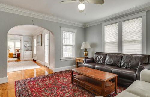 5 Mi to Beaches Historic Apartment in Westerly! - Foto 4