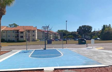 Two bed condo in Parkway Palms Resort - Foto 42