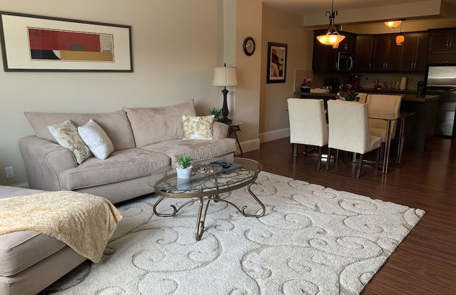 Legacy Suites - Photo 15