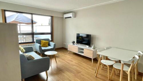 Estudio céntrico 1 con terraza y parking privado - Foto 3