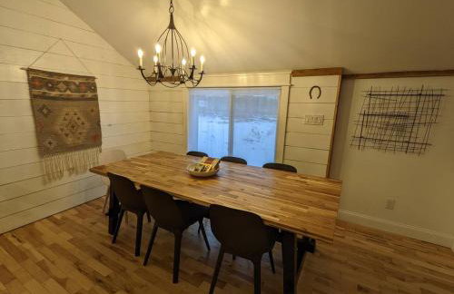 Hay Loft in Historic Barn - 4 Minutes to Legoland - Foto 6