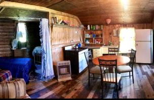 Waterfront Vacation Rental with Charming Wooden Interior near Mount Katahdin, Maine - Foto 2